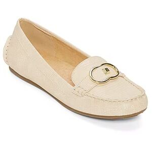 Womens Liz Claiborne White Loafers Size 9.5W